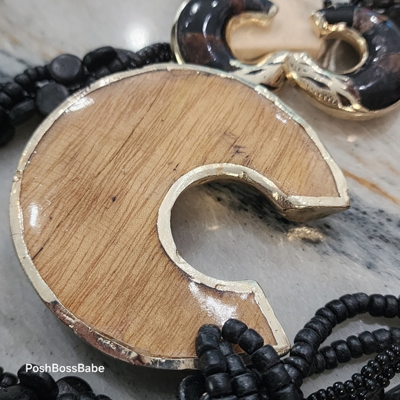 Big bold matching necklace and earrings - Picture 5 of 8